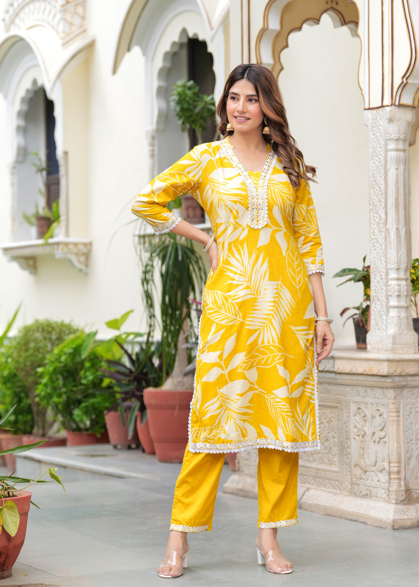 Floral print  Thread Embroiderey kurta set