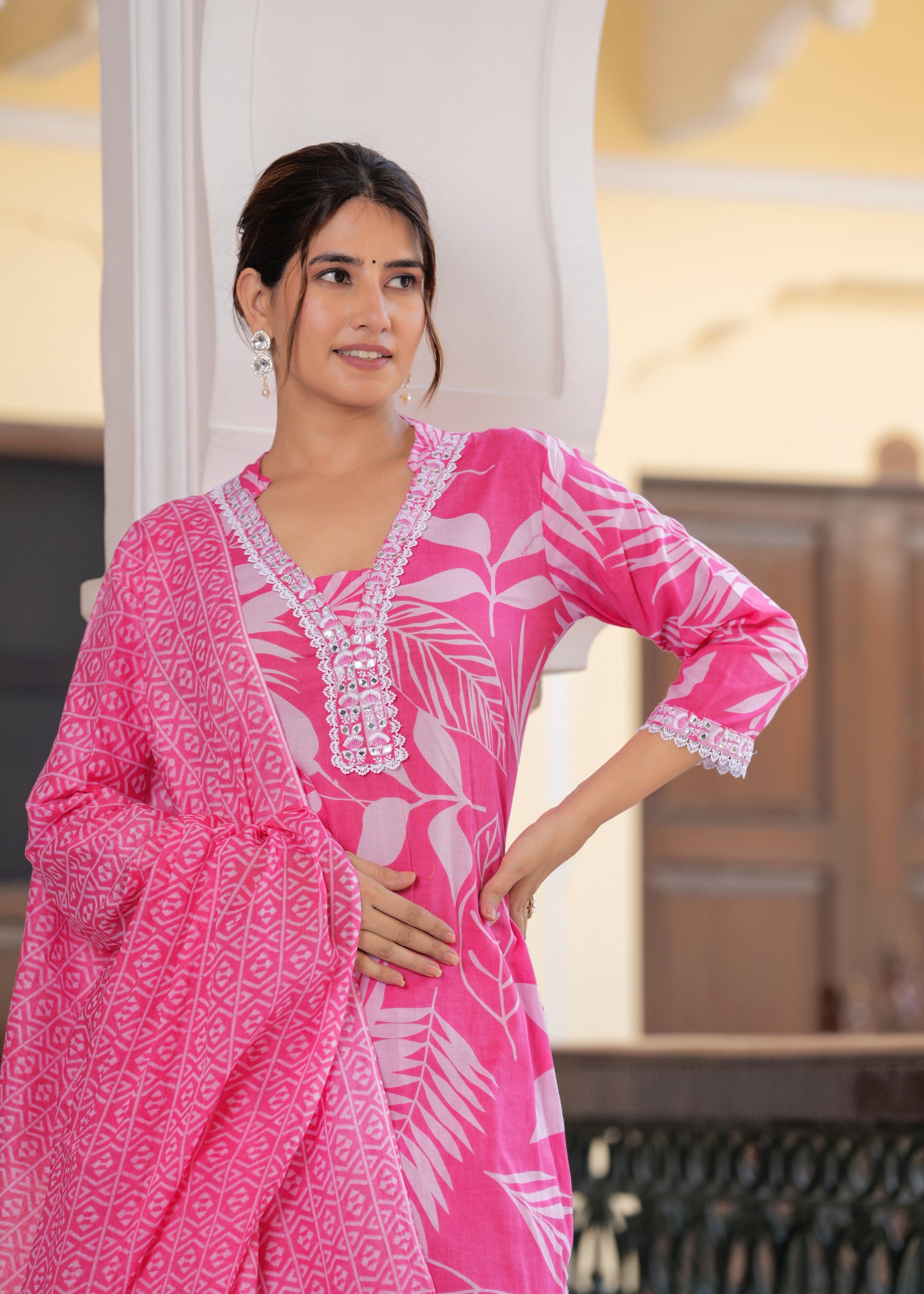 Floral print  Thread Embroiderey kurta set