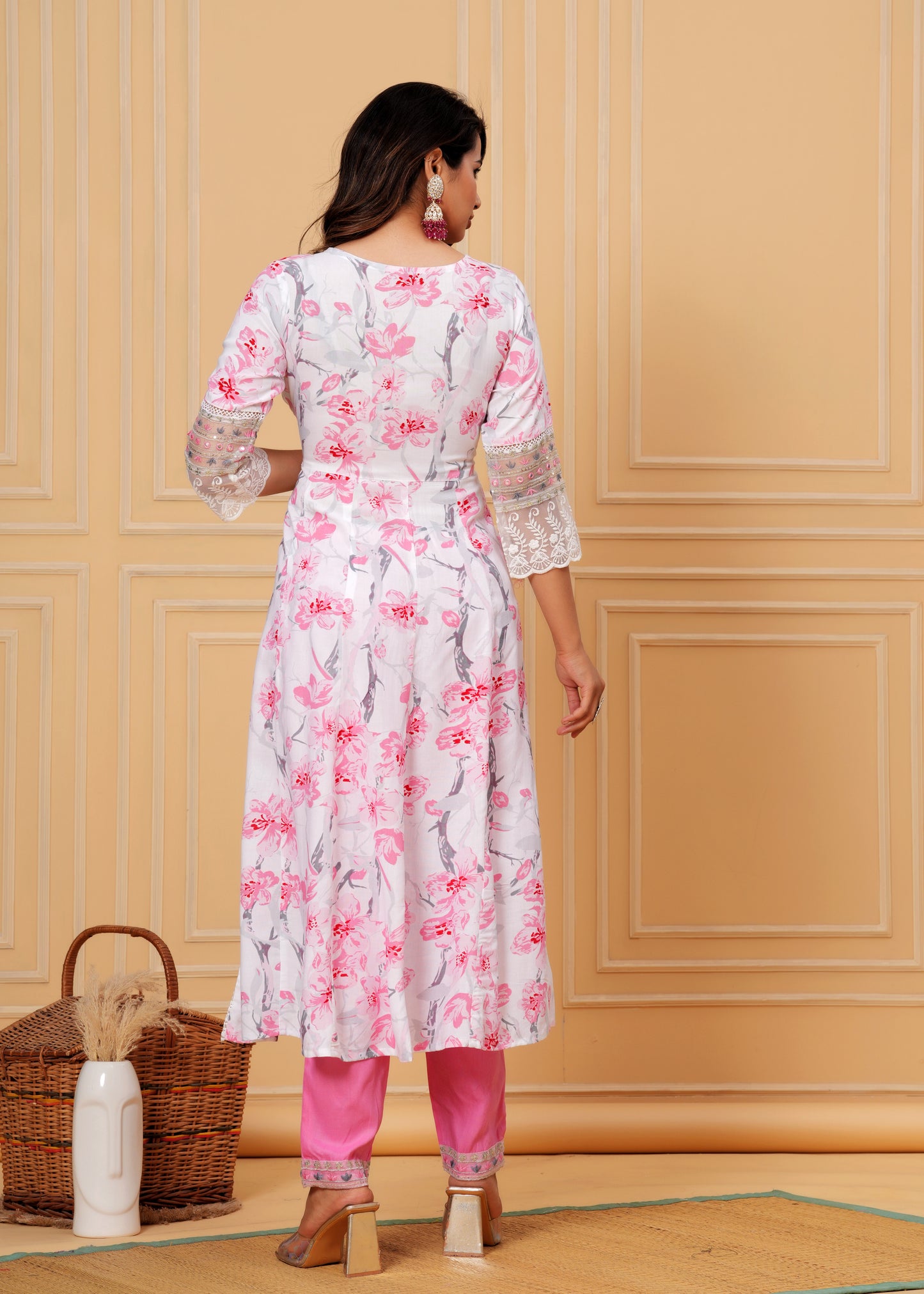 AMBRAAISH FLOWER PRINT REYON SUIT SET