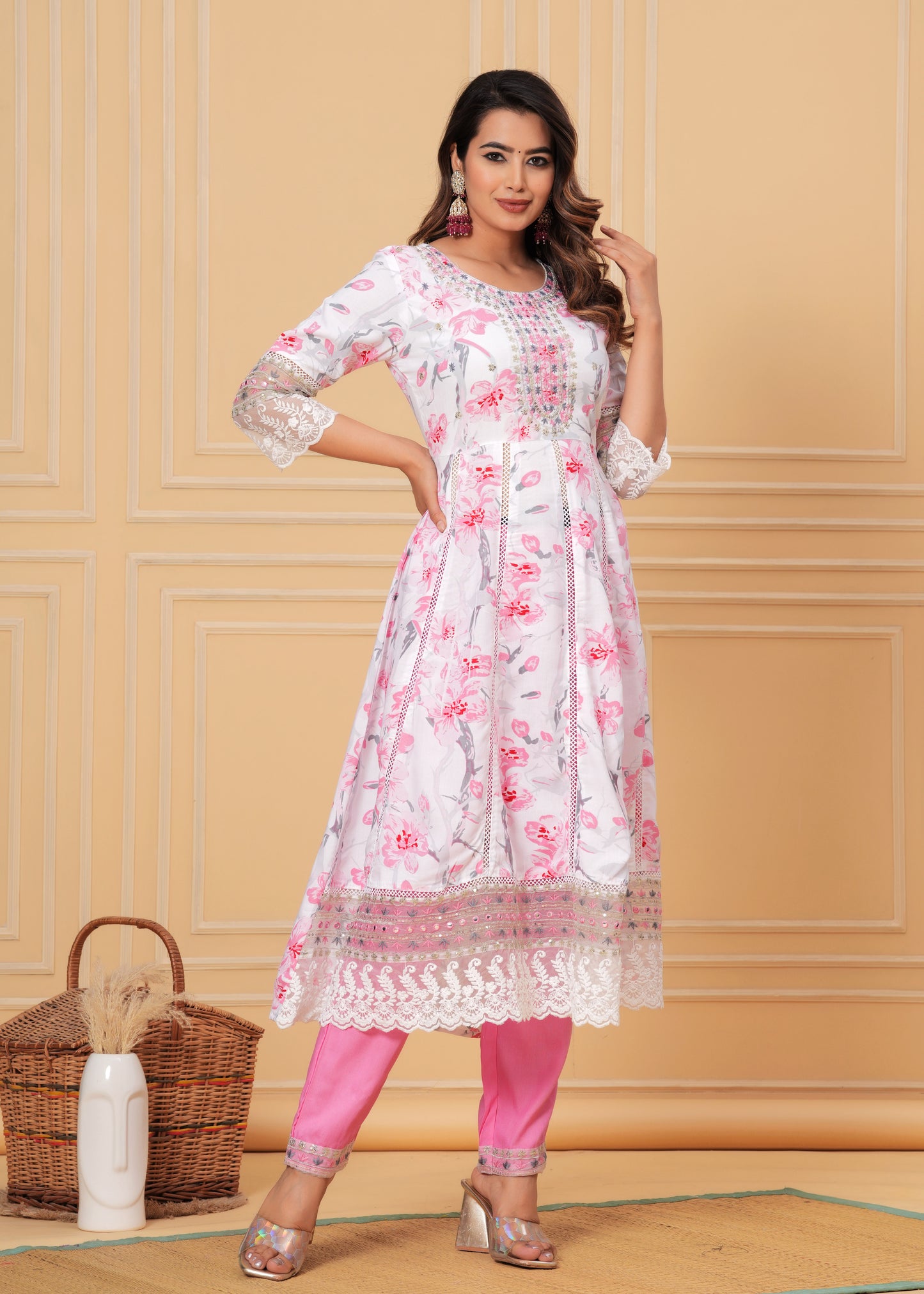 AMBRAAISH FLOWER PRINT REYON SUIT SET