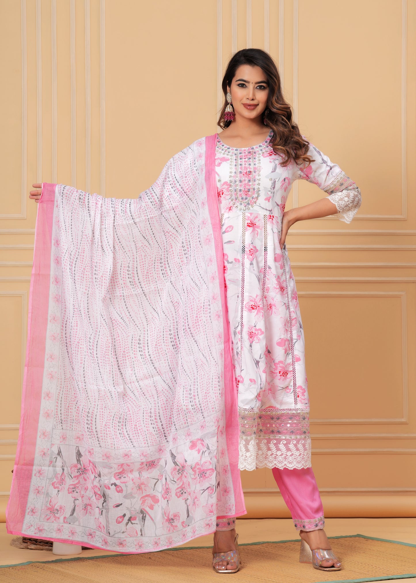 AMBRAAISH FLOWER PRINT REYON SUIT SET