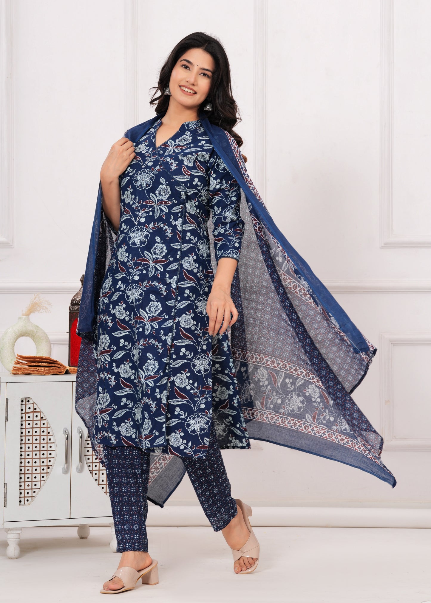 SAMPAVI BLUE COTTON ANGARKHA KURTA SET