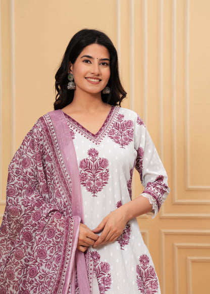 BREEZY PATHANI STYLE KURTA SET