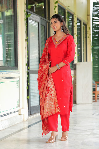 FARIDAA PAKISTANI SUIT SET