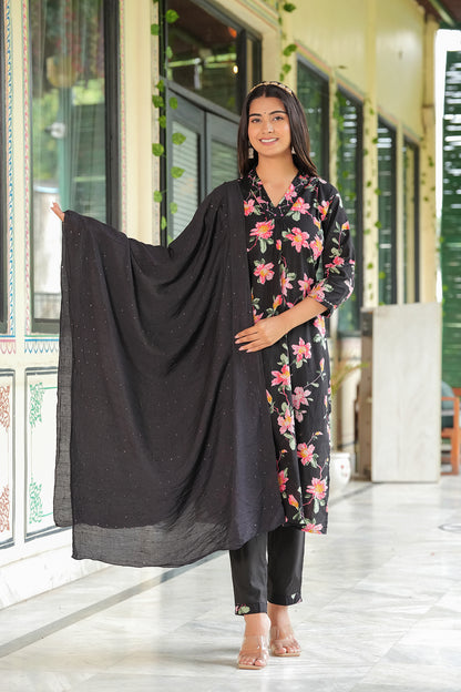 SUMMERISH BLACK STRAIGHT KURTA SET