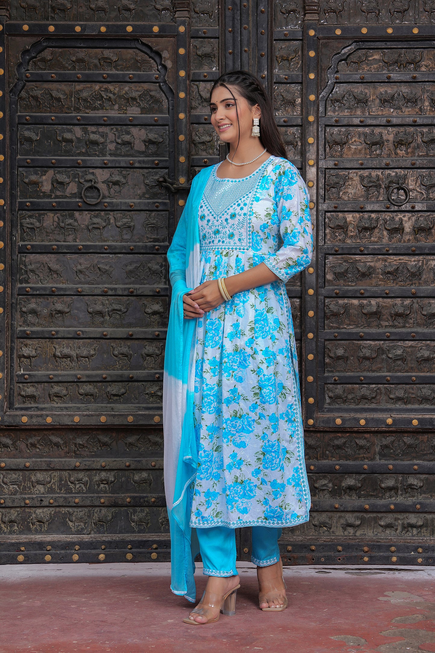 WHITE SAMRIDDHI NAYRA SUIT SET IN BLUE SHADE