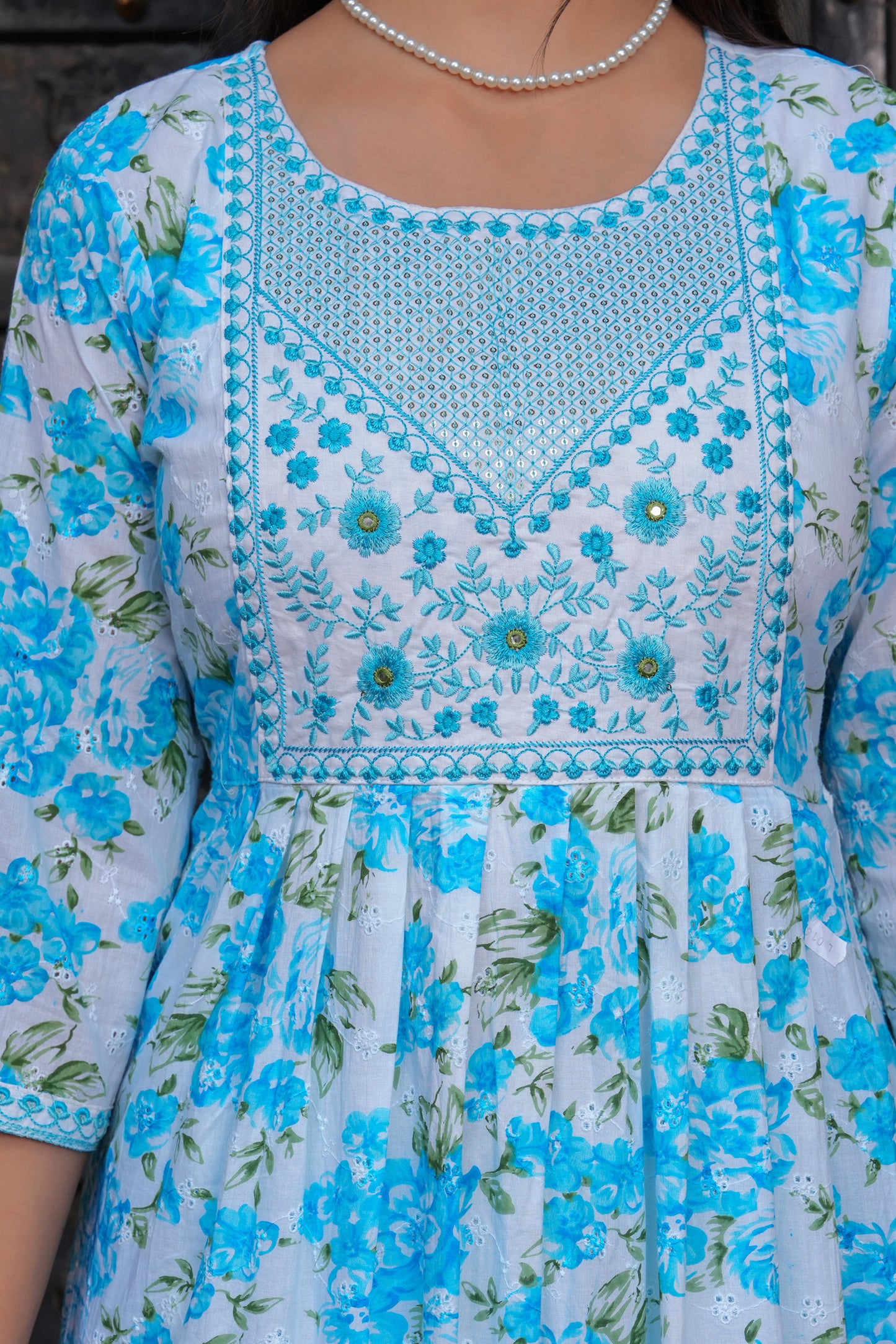 WHITE SAMRIDDHI NAYRA SUIT SET IN BLUE SHADE